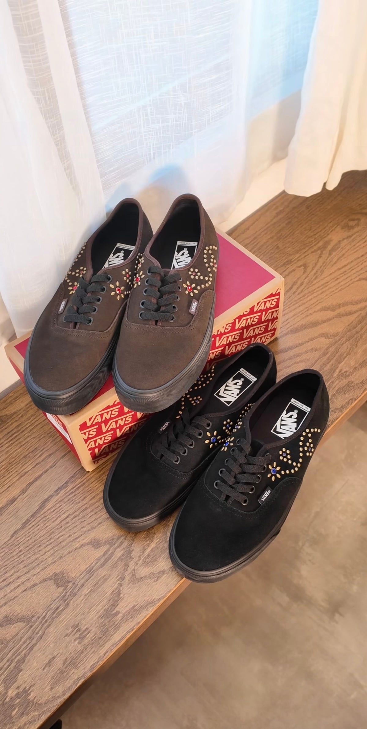 VANS - AUTHENTIC FLORAL STUDS