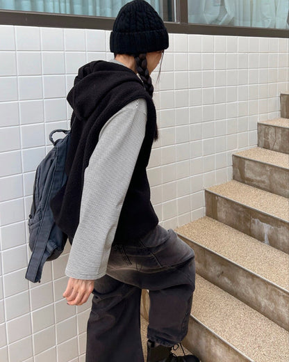 MZ590 OVERSIZED FLEECE VEST