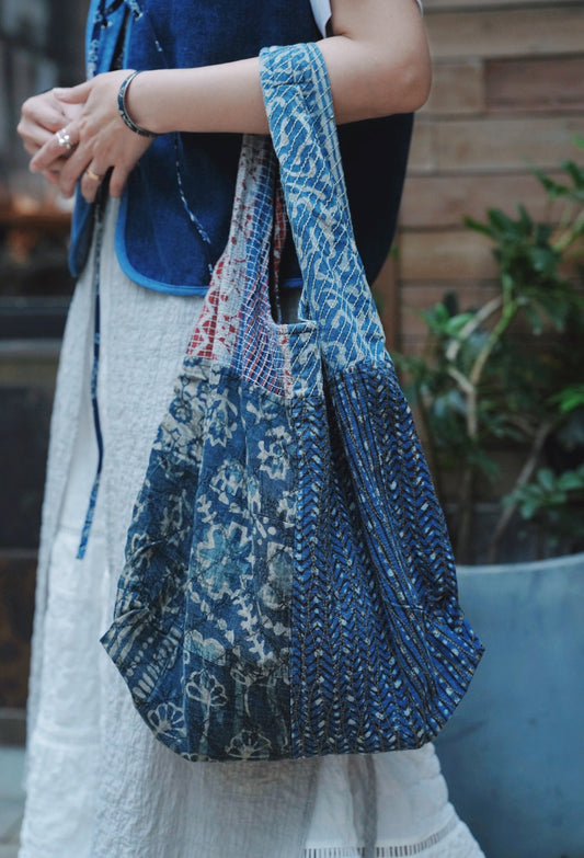 MZ733 INDIGO EMBROIDERED PATCHWORK TOTE BAG