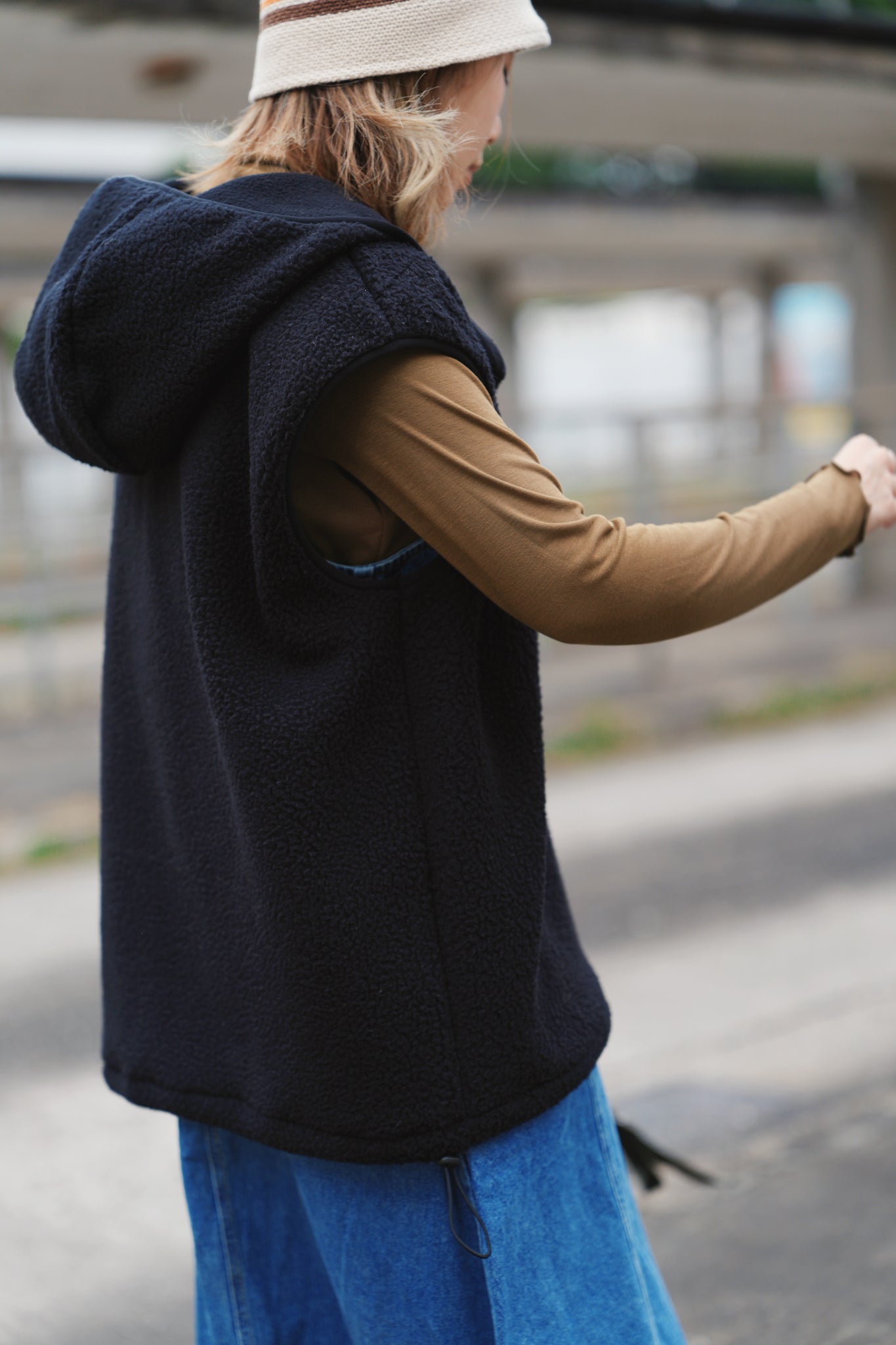MZ590 OVERSIZED FLEECE VEST
