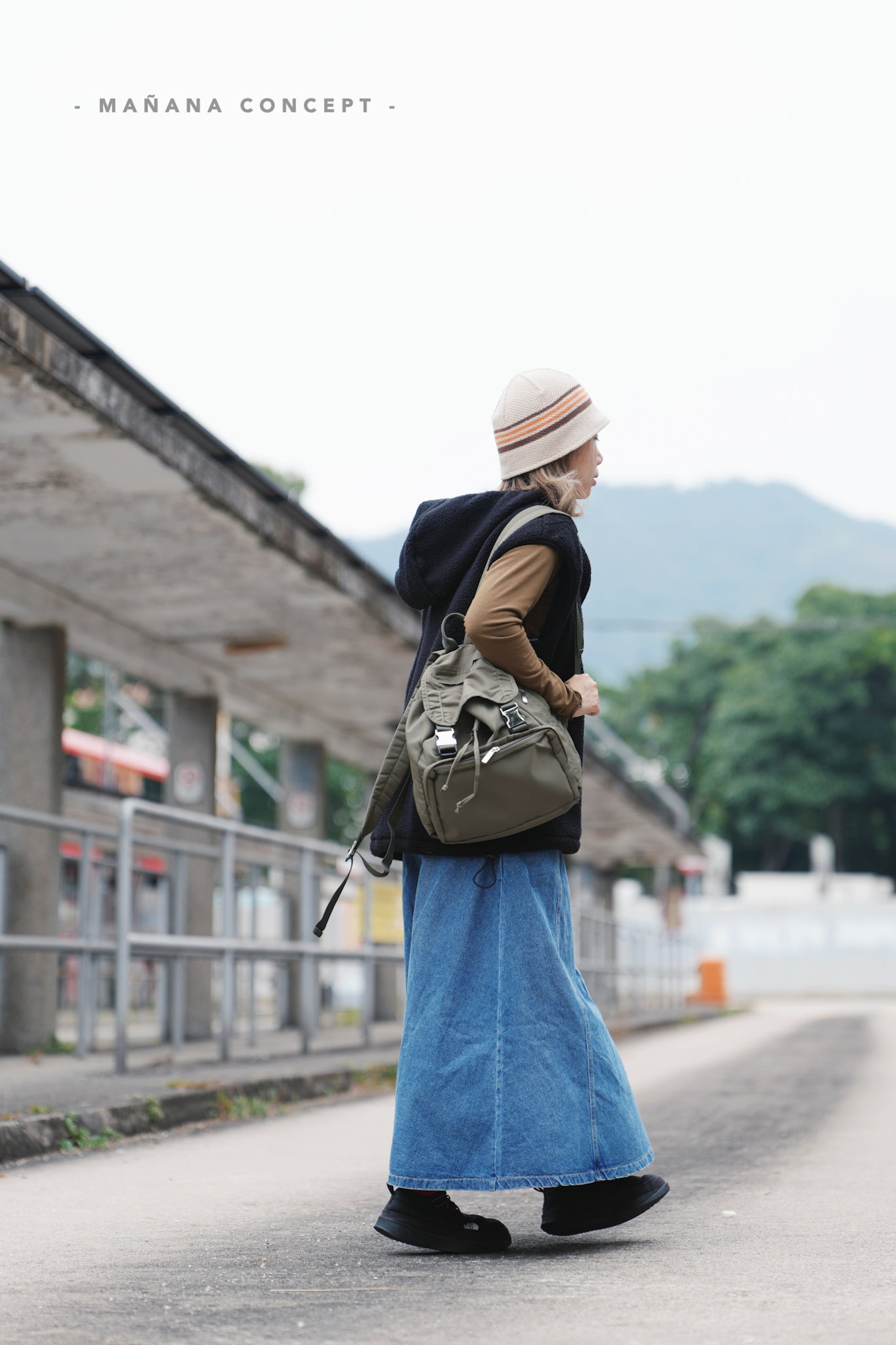 MZ590 OVERSIZED FLEECE VEST
