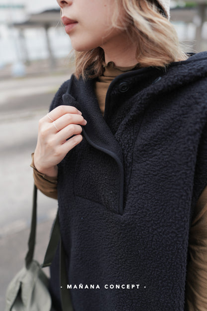 MZ590 OVERSIZED FLEECE VEST