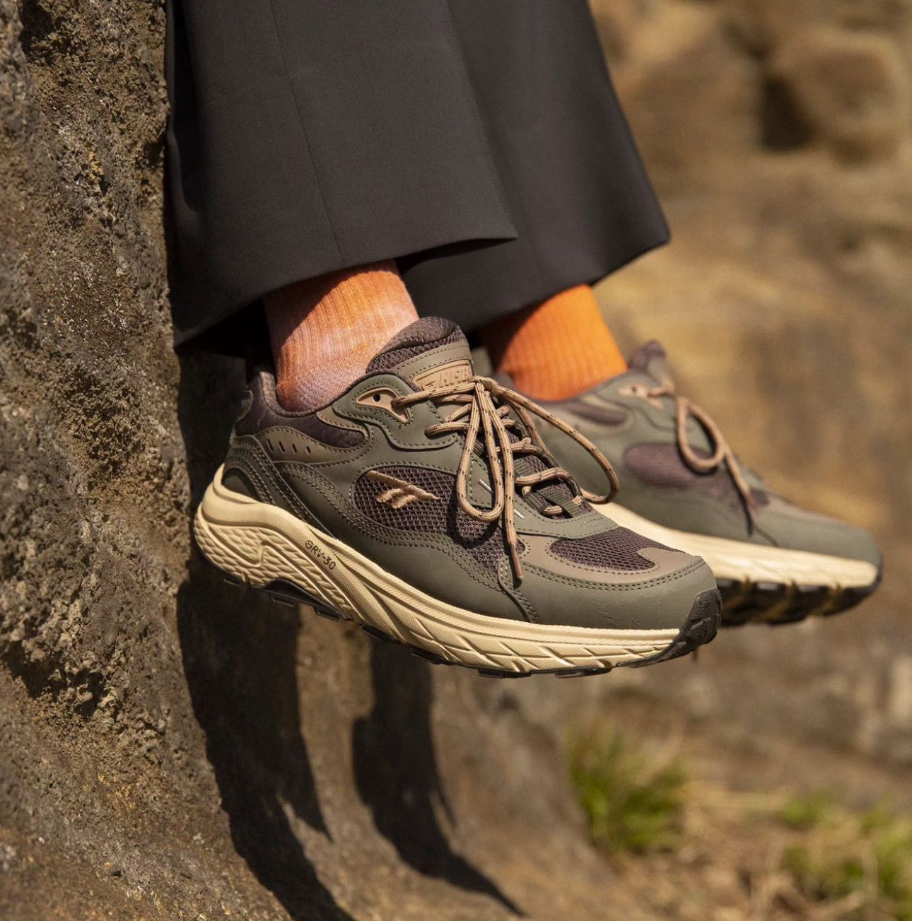 HI-TEC EASTEND WP Hiking Waterproof Sneakers