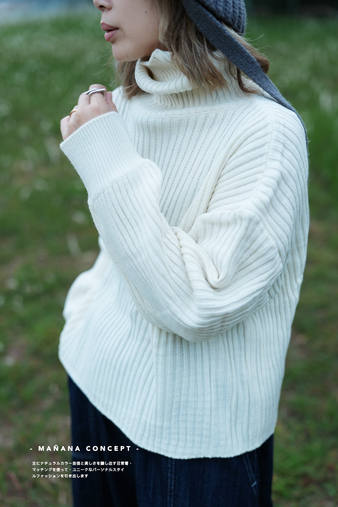 MZ592 TURTLE NECK KNIT TOP