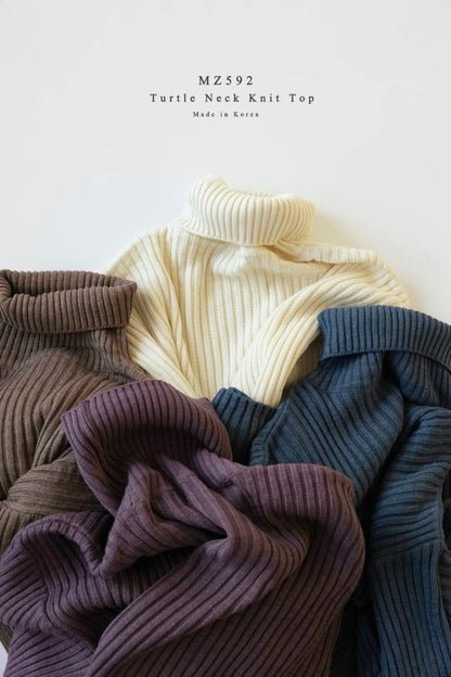 MZ592 TURTLE NECK KNIT TOP