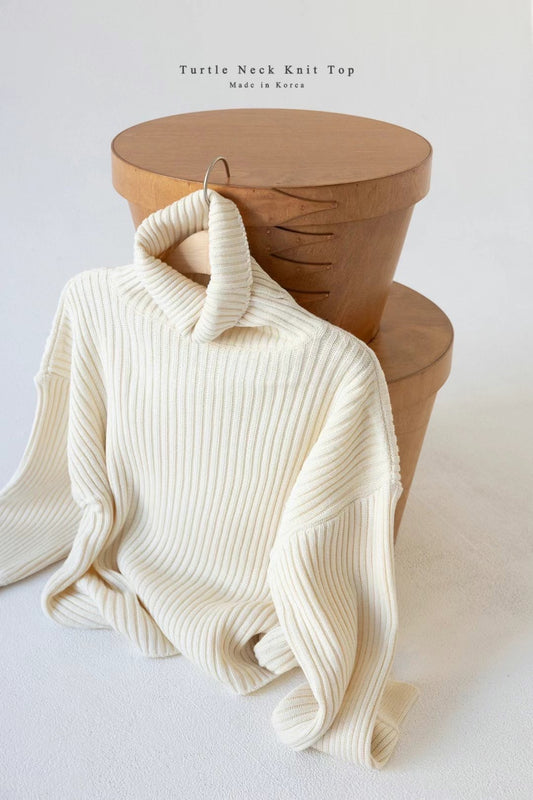 MZ592 TURTLE NECK KNIT TOP