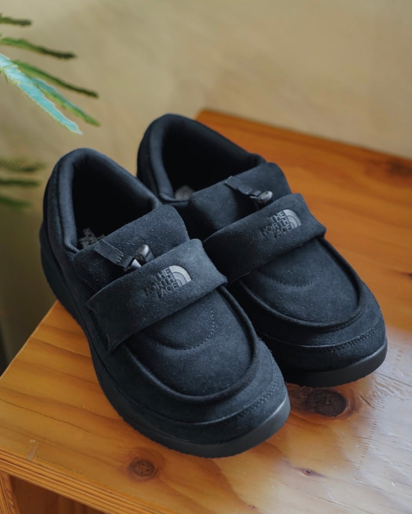 THE NORTH FACE - NUPTSE LOAFER