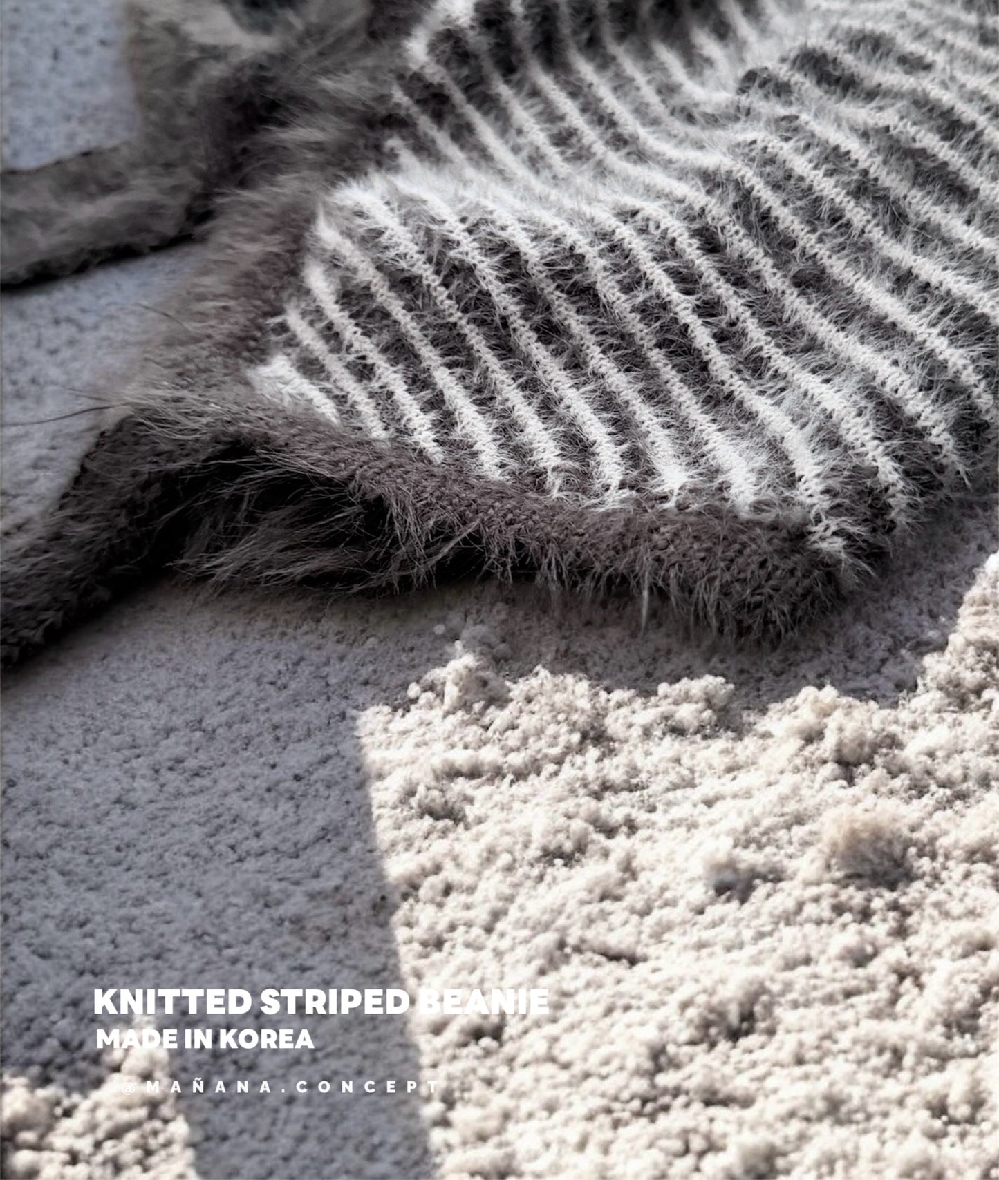 MZ881 KNITTED STRIPED BEANIE