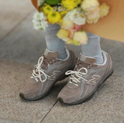 【 韓版必選 】NEW BALANCE 204L / MUSHROOM & TIMBERWOLF