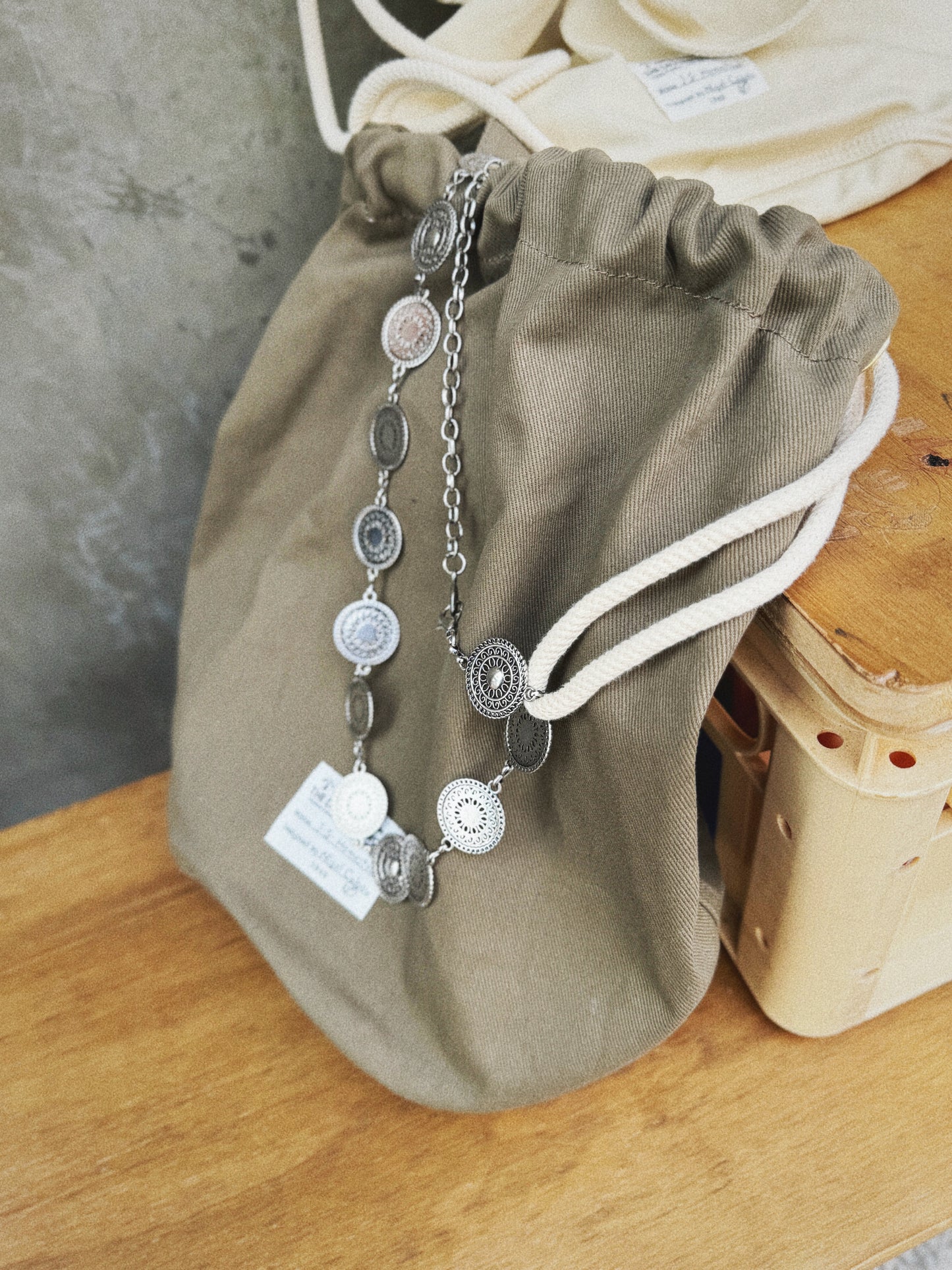 MZ292 Concho Chain Bag