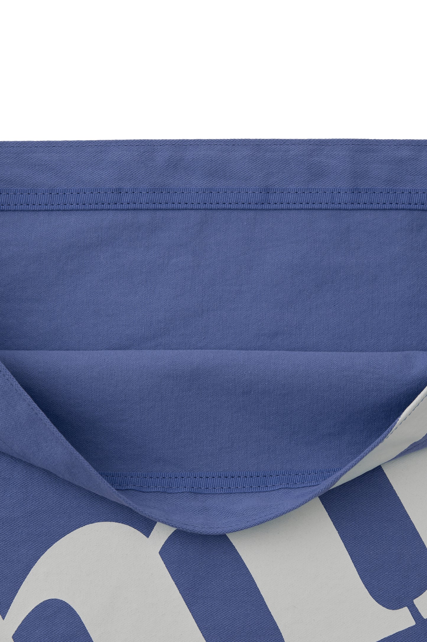 emis - Cropped Logo Tote Bag