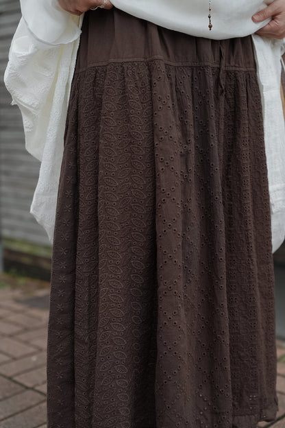 CB143 EMBROIDERED SKIRT