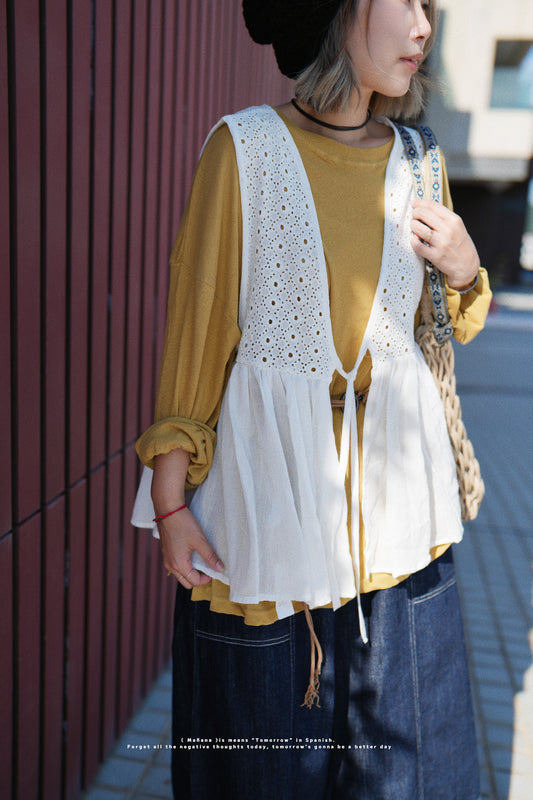 CA648 EMBROIDERED RIBBON VEST TOP