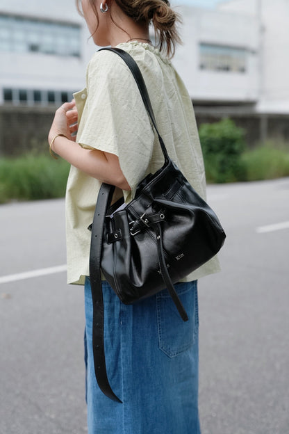 MB005 GATHERED NECK SMOCK BLOUSE