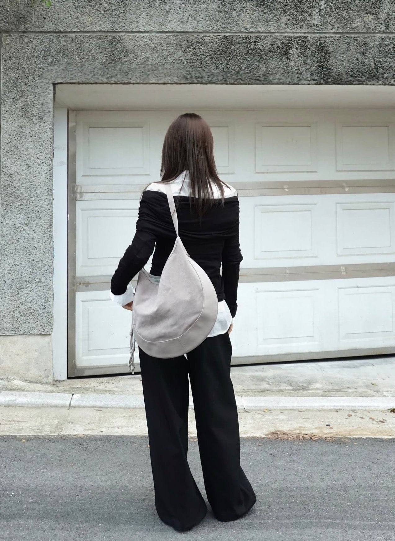 MZ899 CURVEE HOBO SUEDE BAG