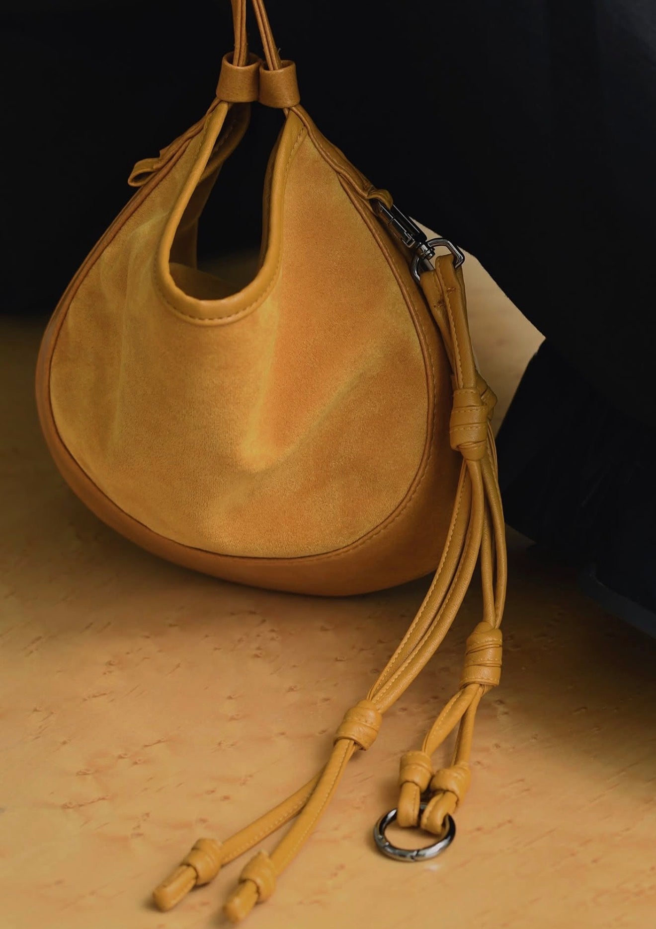 MZ899 CURVEE HOBO SUEDE BAG