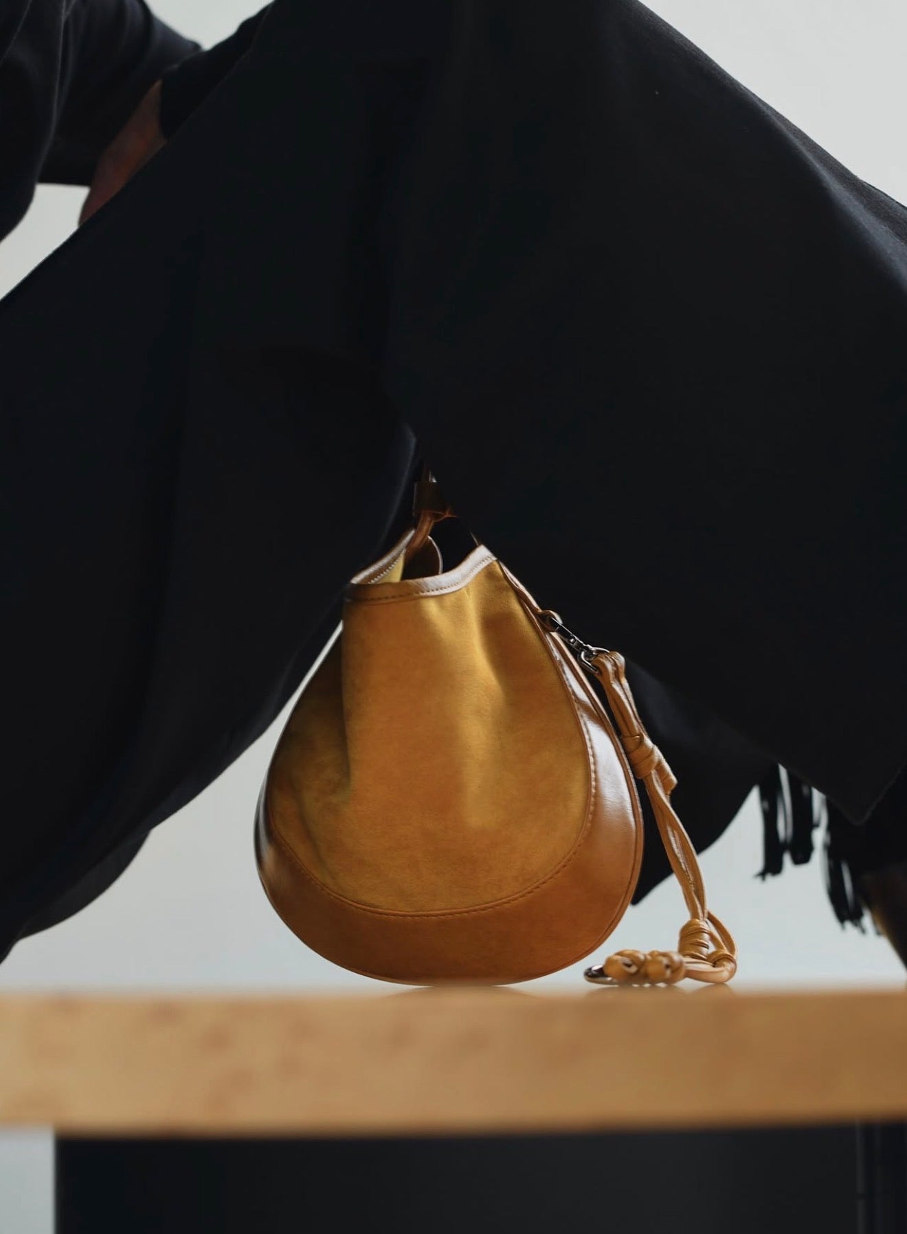 MZ899 CURVEE HOBO SUEDE BAG