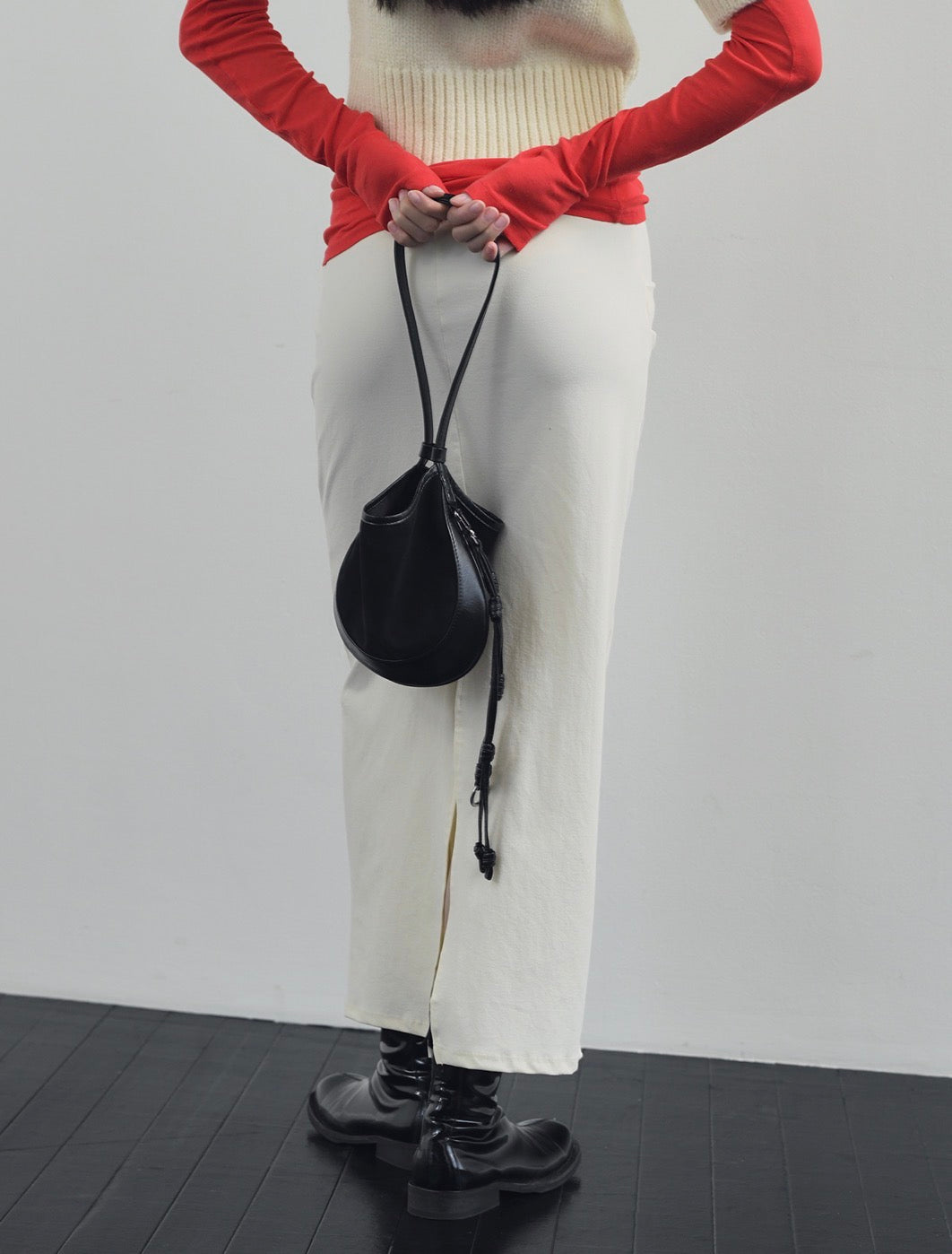 MZ899 CURVEE HOBO SUEDE BAG