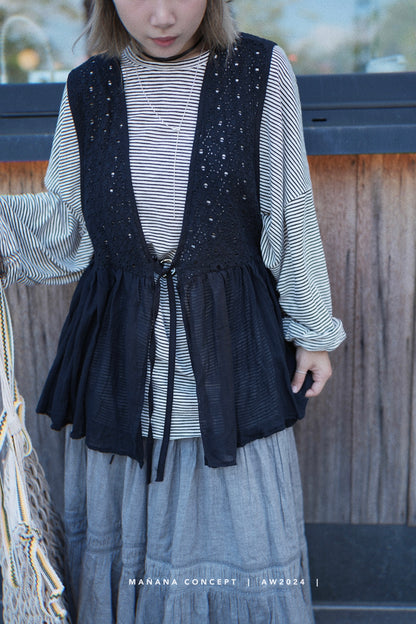 CA648 EMBROIDERED RIBBON VEST TOP