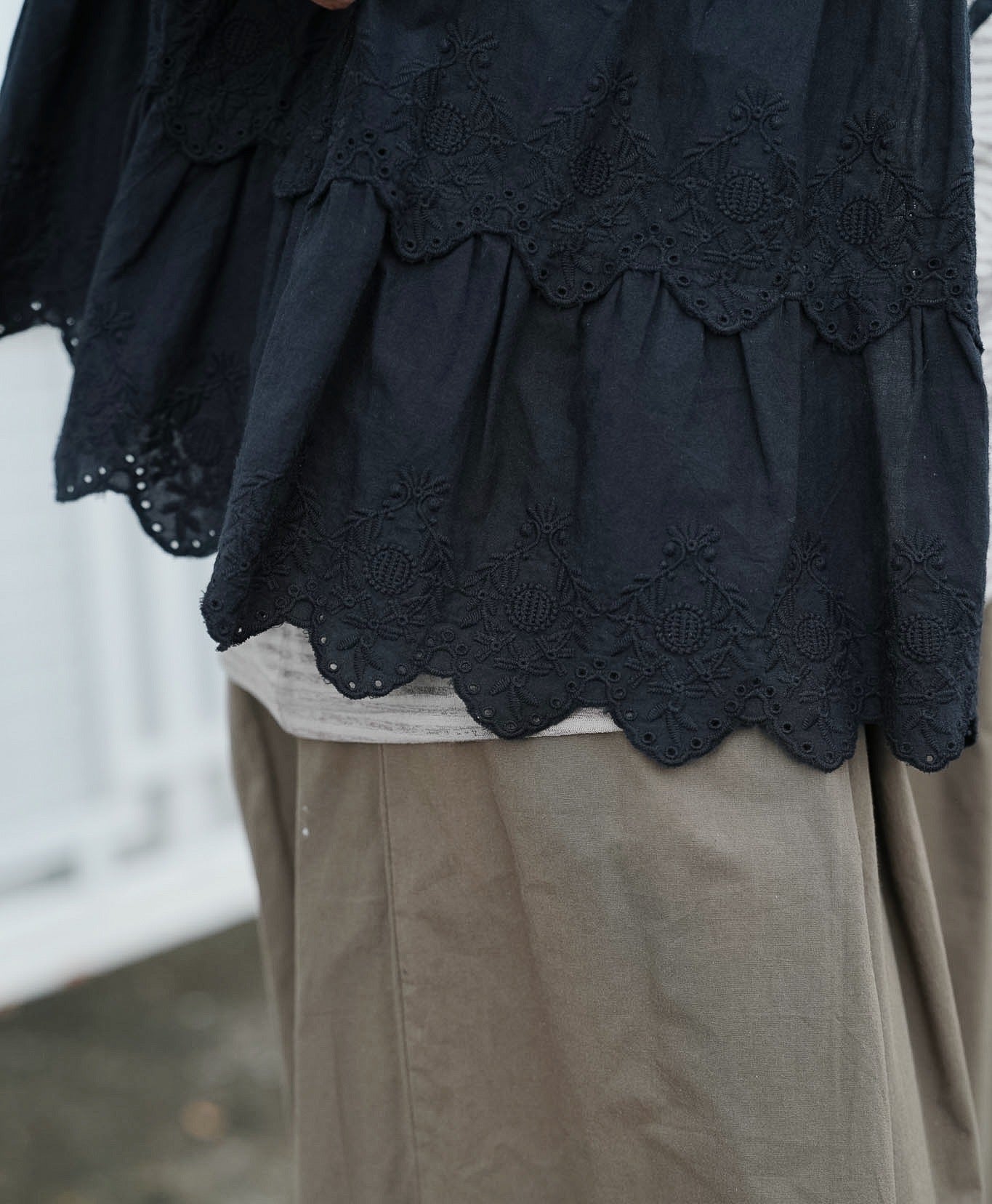 CB126 EMBROIDERED LACE VEST