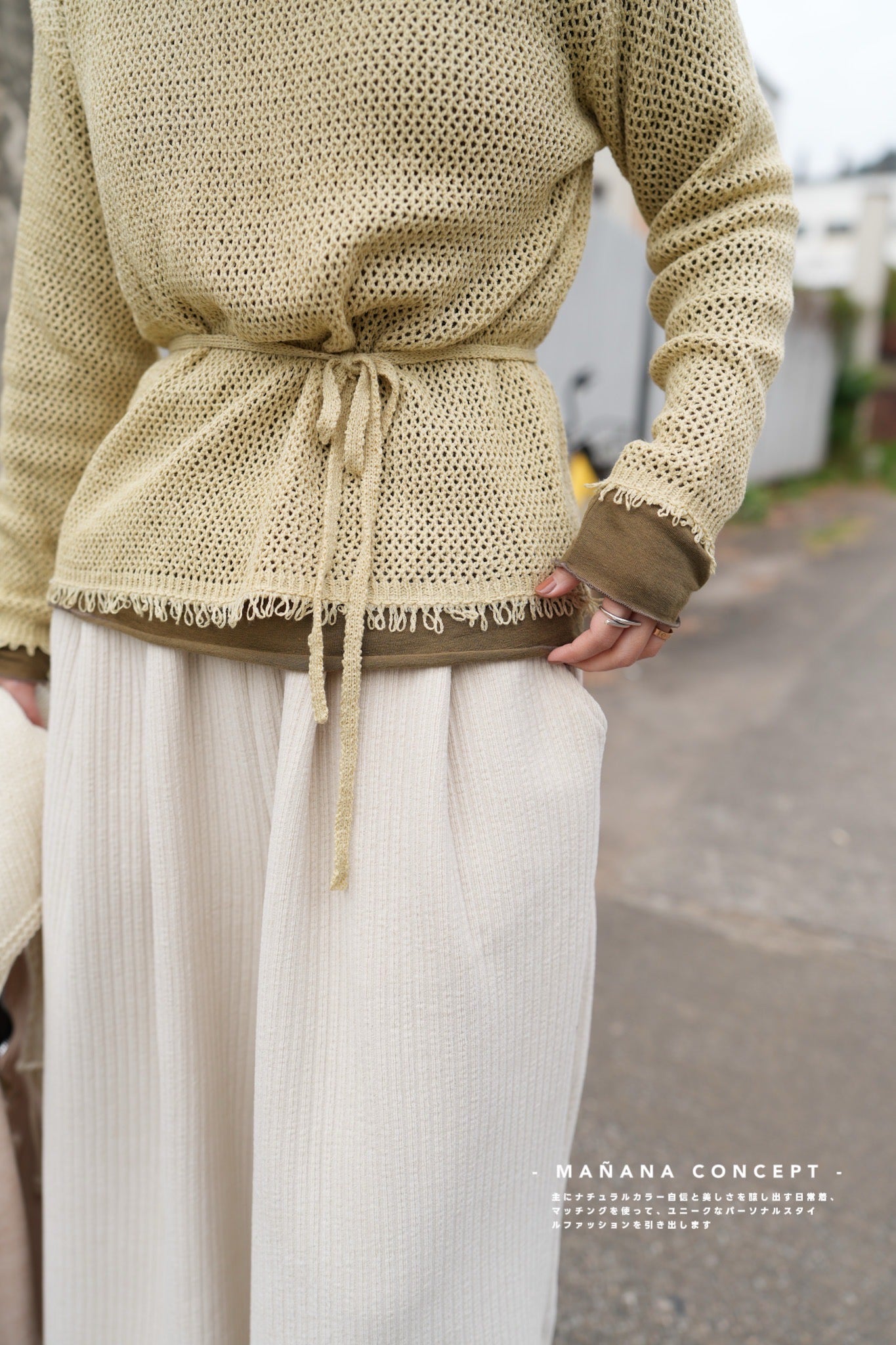 MZ602 CROCHET KNIT TOP WITH BELT