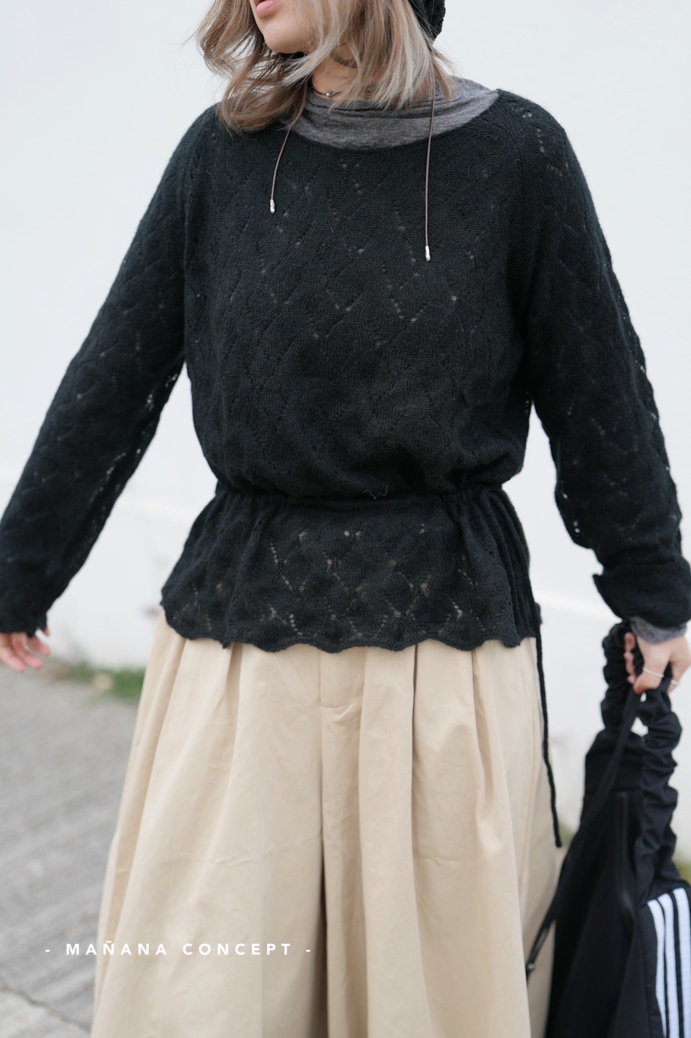 MZ616 PUNCHING STRING KNITTED BLOUSE