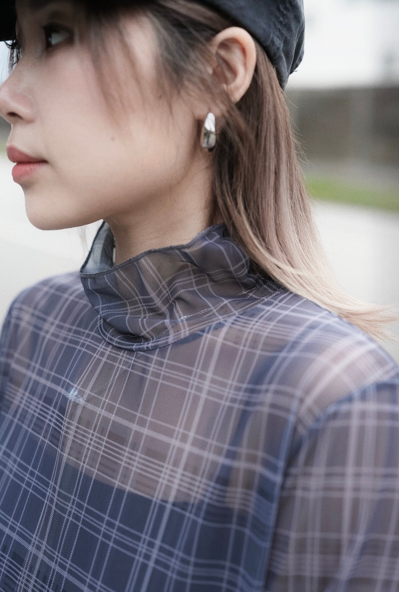 MZ969 SHEER PLAID RUFFLE TOP