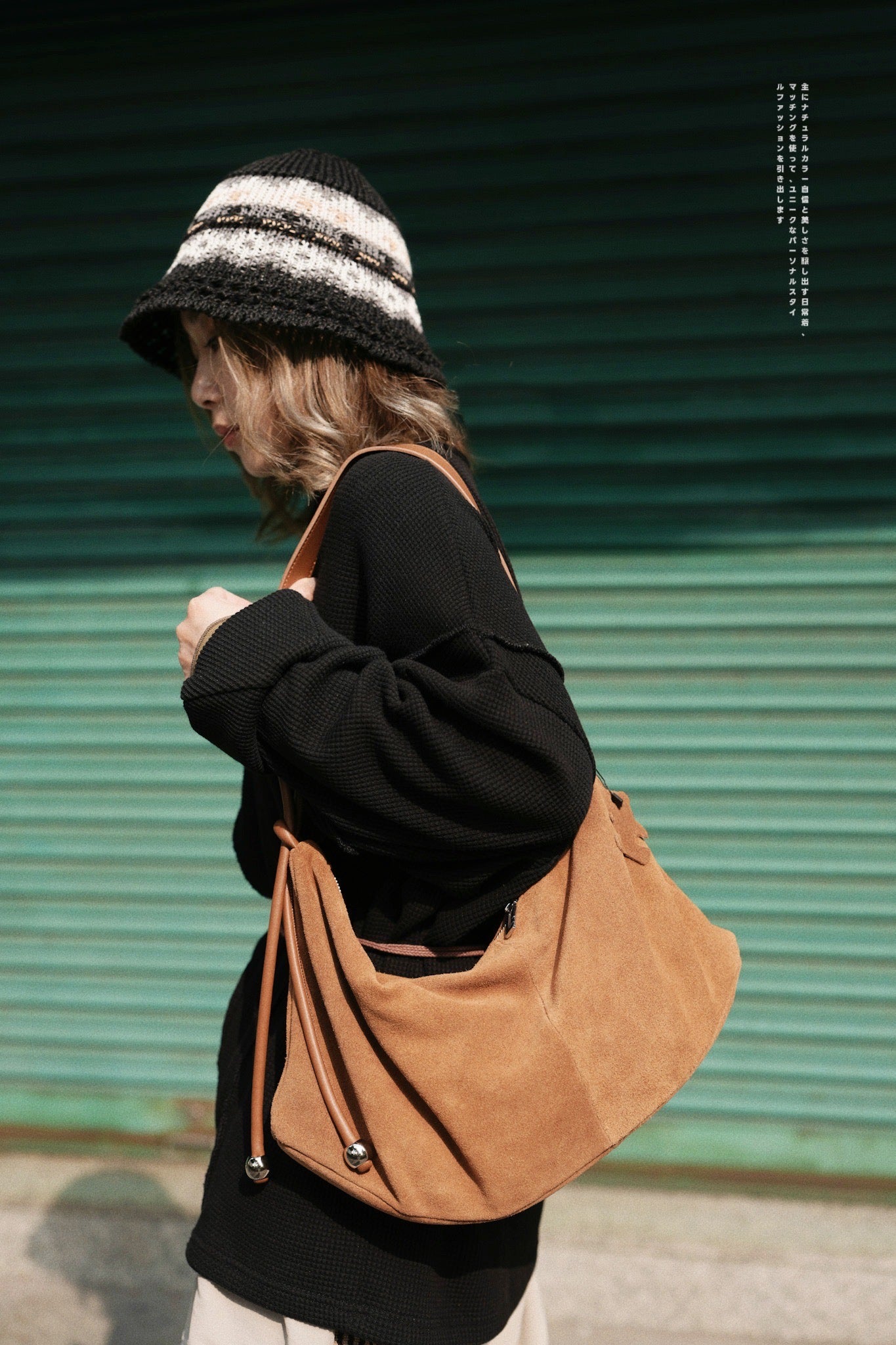 MZ614 CONTRASTING COLOR BUCKET HAT