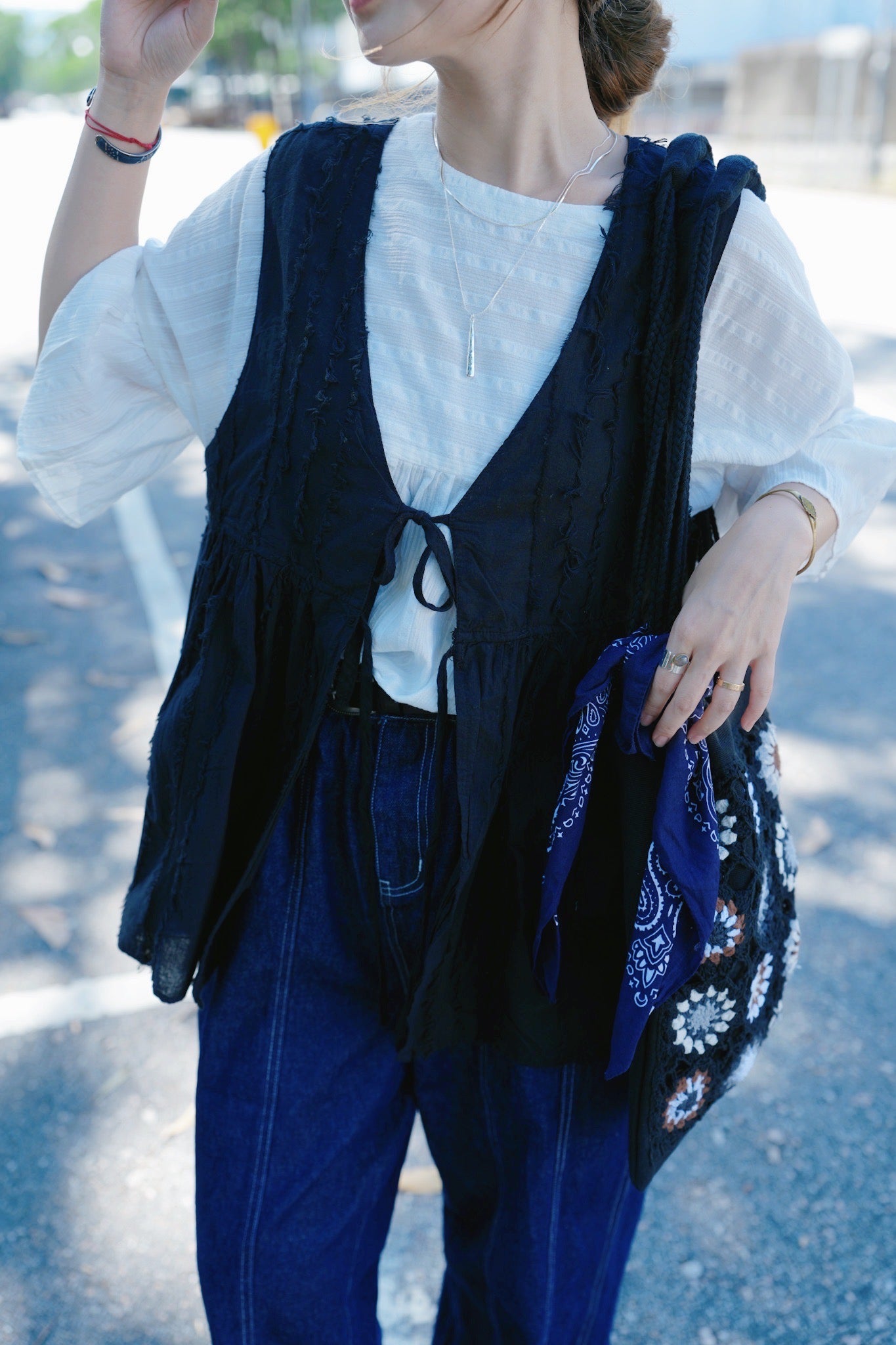 CA911 FRINGED RIBBON VEST