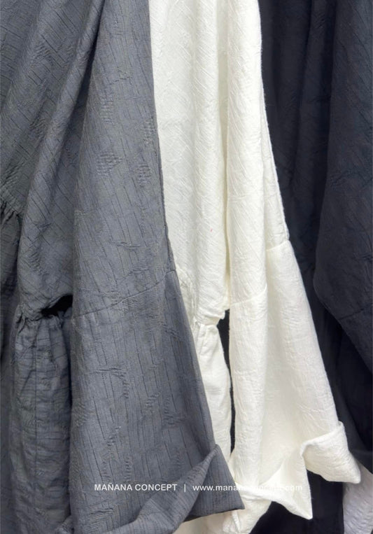 CA658 EMBROIDERED COTTON BLOUSE