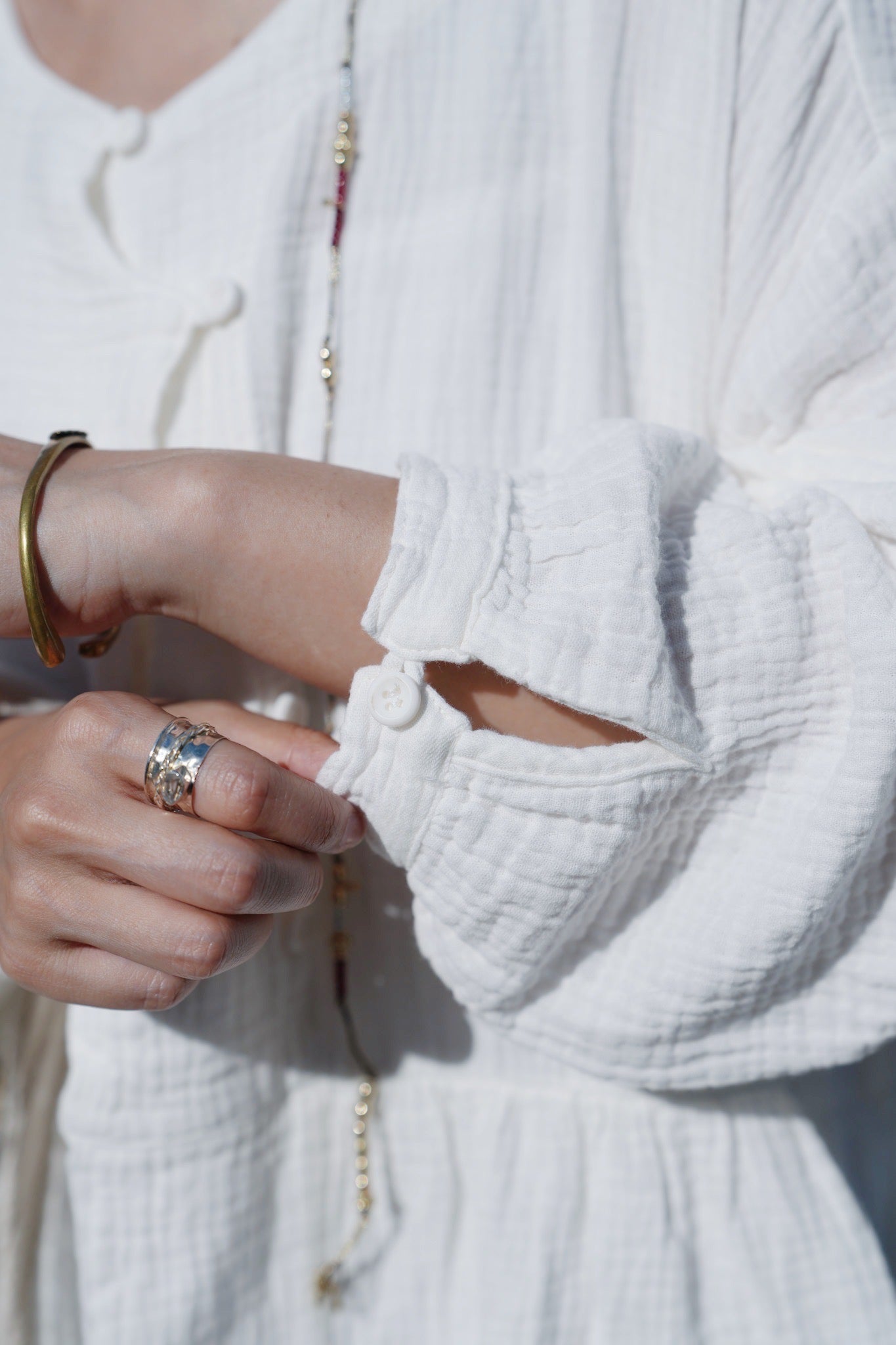 CA912 SLANTED COLLAR LOOSE BLOUSE