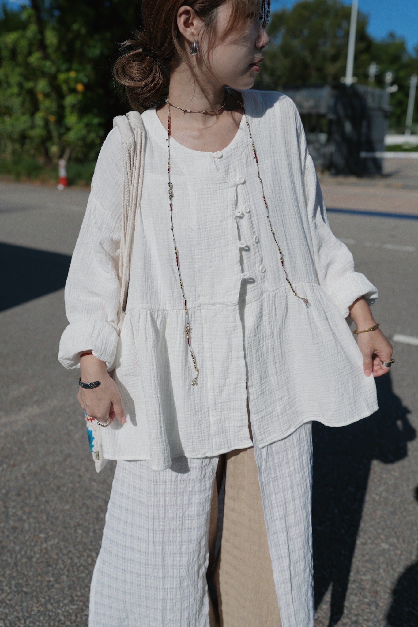 CA912 SLANTED COLLAR LOOSE BLOUSE