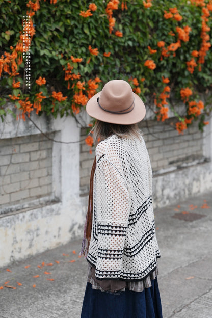 NA435 CROCHET V-NECK CARDIGAN