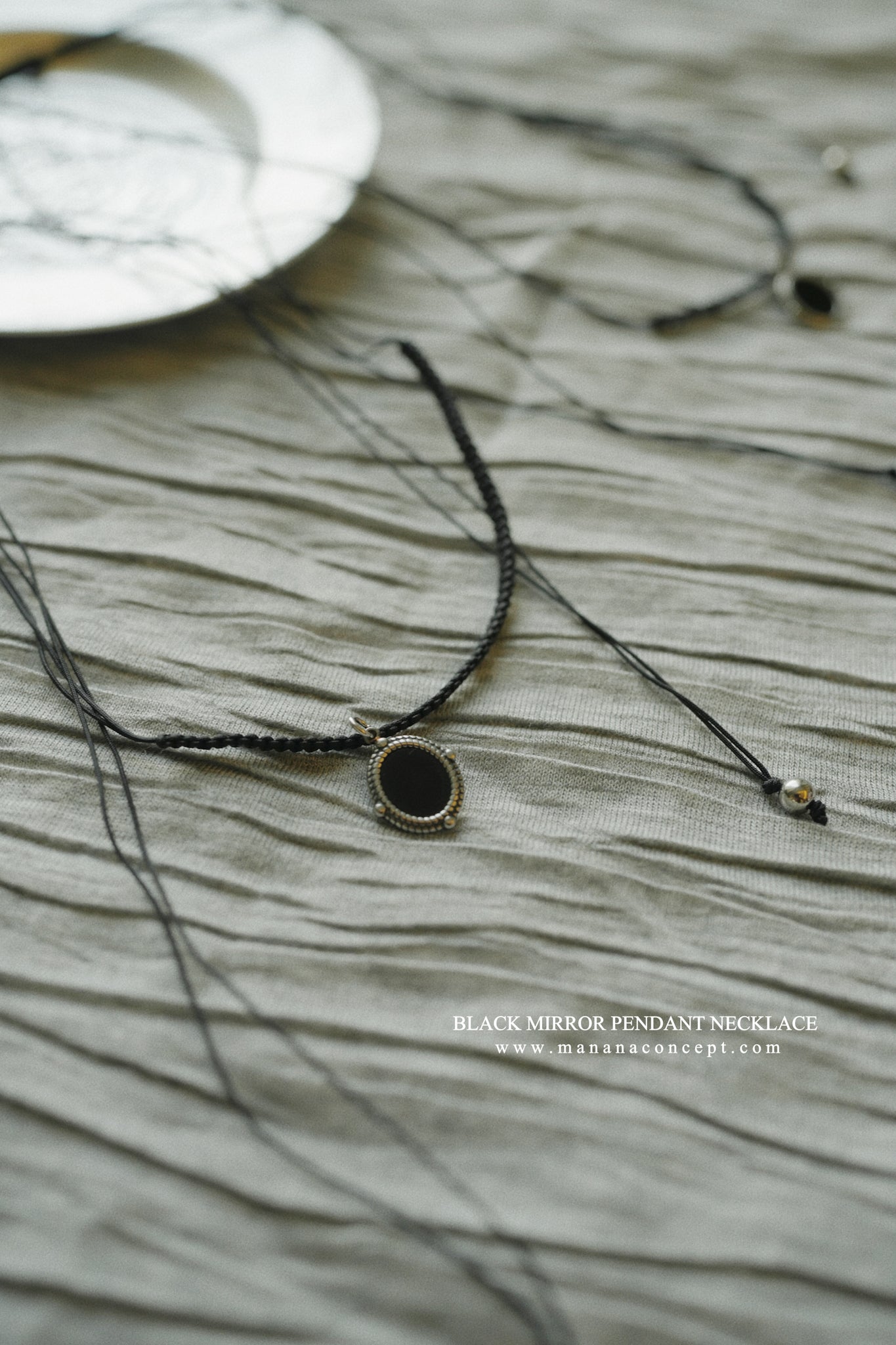 MZ338 Black Mirror Pendant Necklace