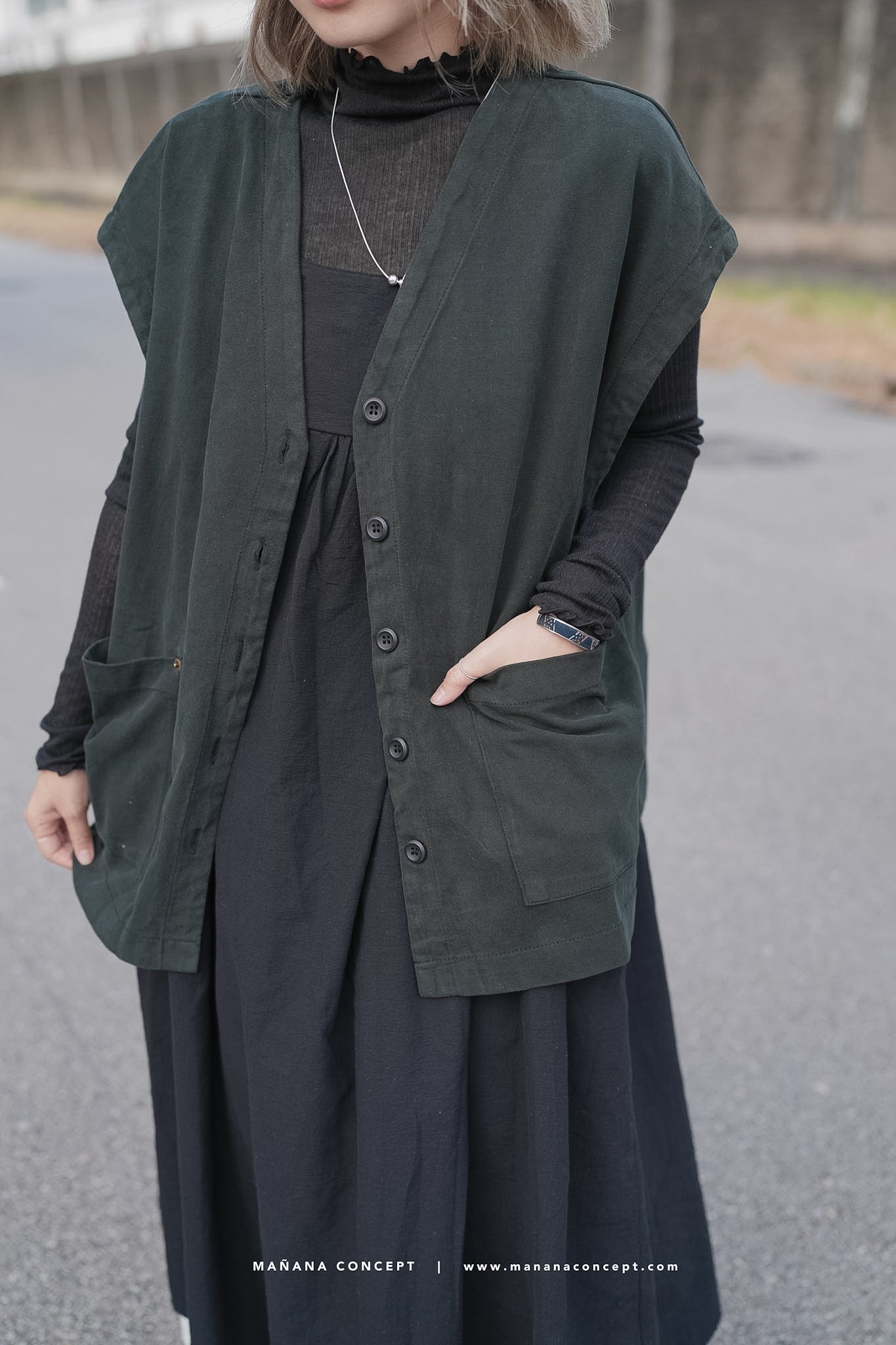 CA668 ADJUSTABLE STRAP DRESS