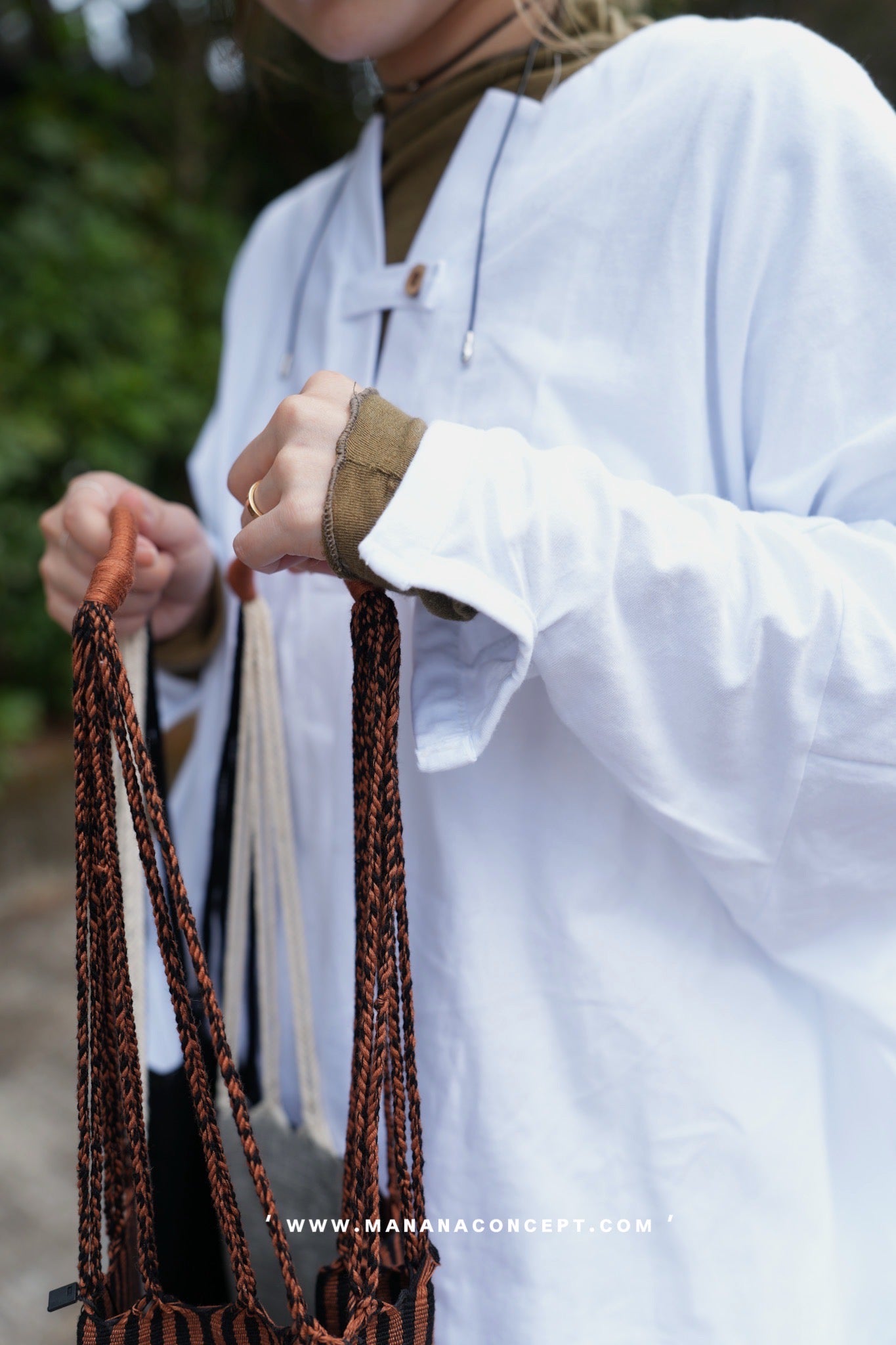 NA433 MOON BIRD HAND-WOVEN HAMMOCK BAG