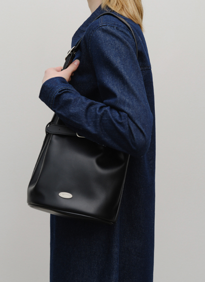 MARITHÉ + FRANҪOIS GIRBAUD - BUCKLE STRAP BUCKET BAG