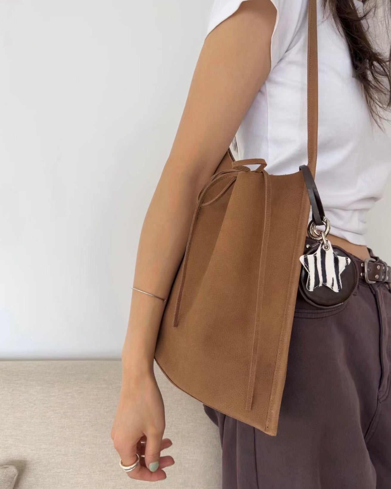 MB016 HANDMADE LEATHER FLAT SHOULDER BAG (單肩款）