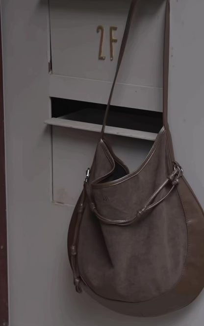 MZ899 CURVEE HOBO SUEDE BAG