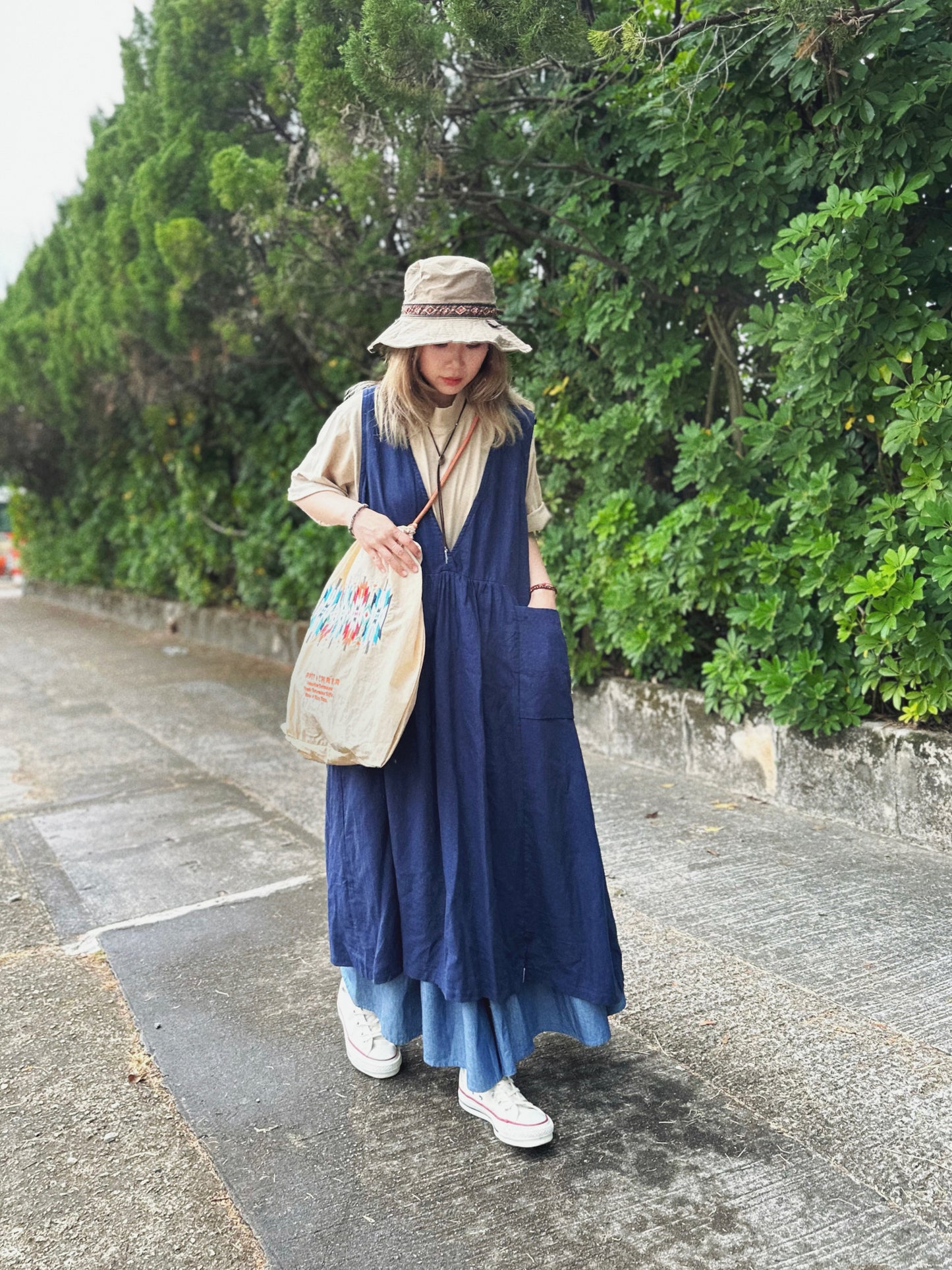 NA-107 Ball & Chain Embroidery Bag L - Native